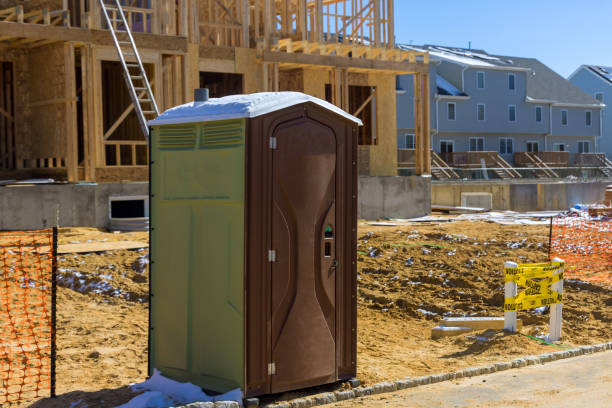 Portable Toilet Options We Offer in Edgewood, FL